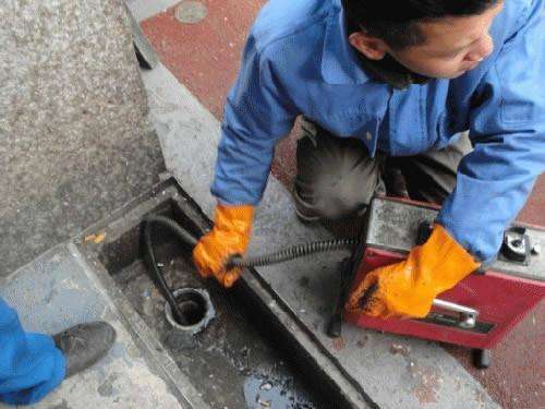 卡若疏通下水道